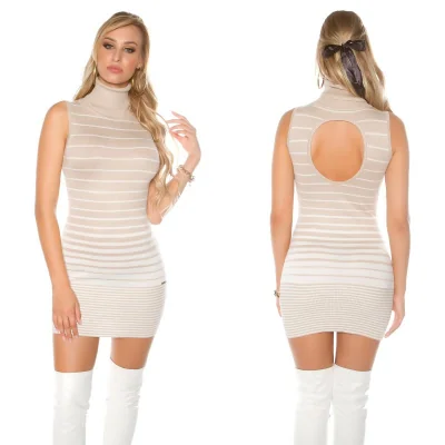 Jolie robe pull beige moulante et sexy avec col roulé