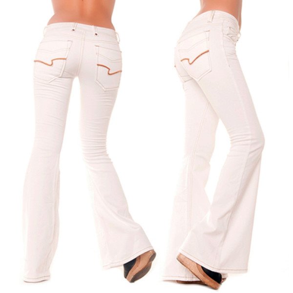 Jean Blanc Évasé Chic Fashion et Tendance